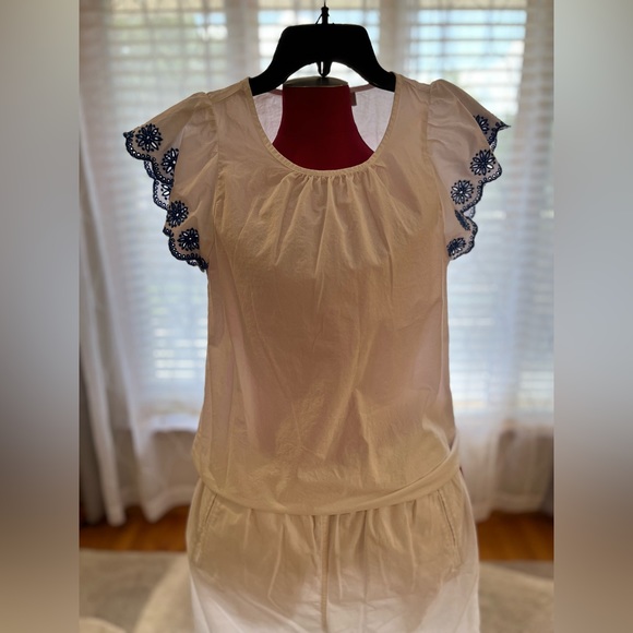 J.Crew embroidered flutter sleeve blouse, stretch cotton poplin, Extra Small. - Picture 7 of 15